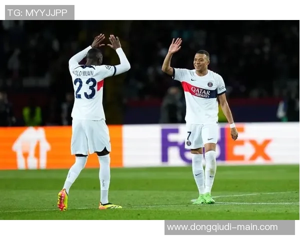 曼城大胜巴黎圣日耳曼五球狂潮乌龙球成比赛转折点全场沸腾