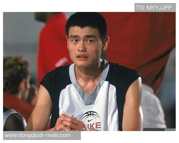 足球界的姚明身高揭秘你知道他有多高吗