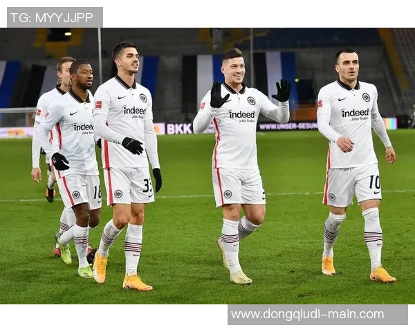 德甲精彩对决曼联大胜那不勒斯全场沸腾补时进球回顾