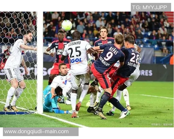 足总杯精彩对决拜仁4-0横扫里昂神奇扑救与十大进球引爆全场 足总杯精彩对决拜仁4-0横扫里昂神奇扑救与十大进球引爆全场