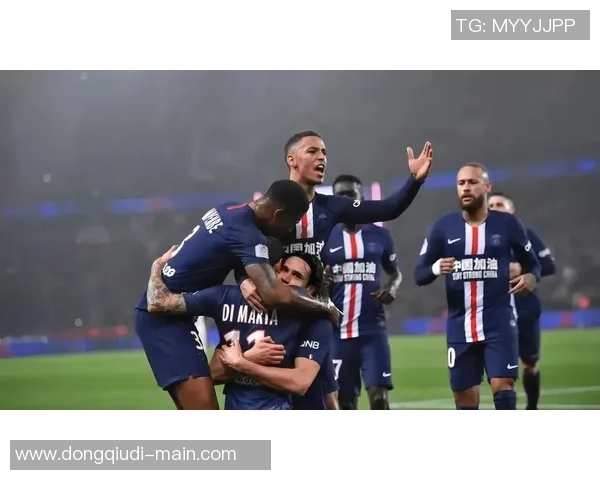 国王杯激战巴黎圣日耳曼险胜阿森纳红牌事件引发全场热议与数据分析